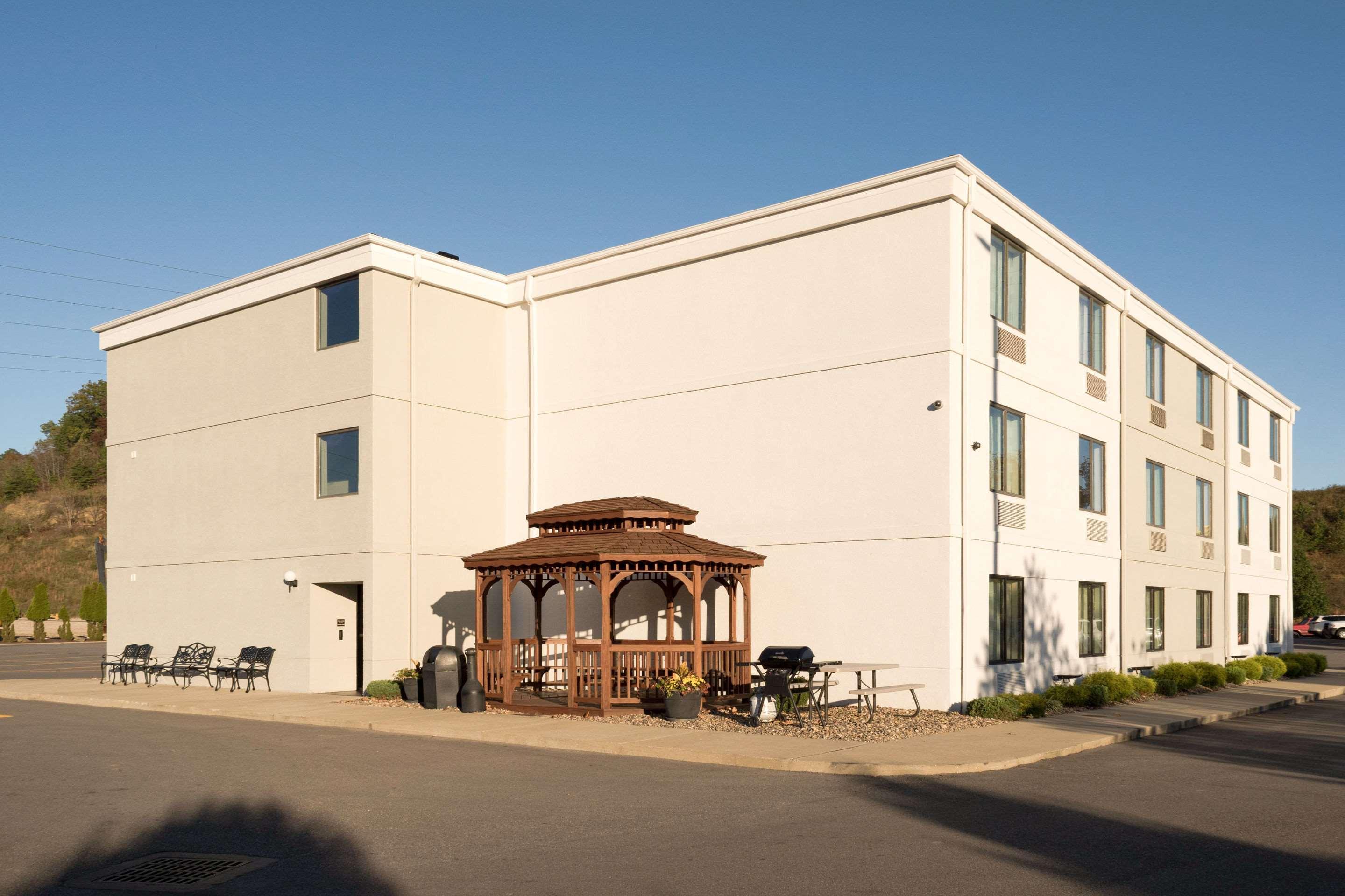 Sleep Inn & Suites Cross Lanes - South Charleston Exterior foto